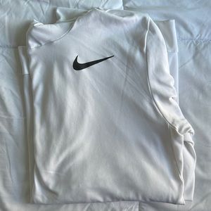 Nike dri fit long sleeve hoodie